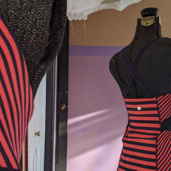 Lululemon Tank top - size 12'ish - Picture 2 of 3